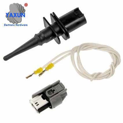 Vehicle user outside temperature sensor